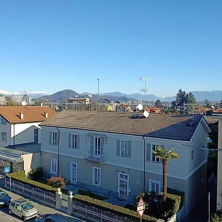 La Rocca Home, Accogliente Ad *