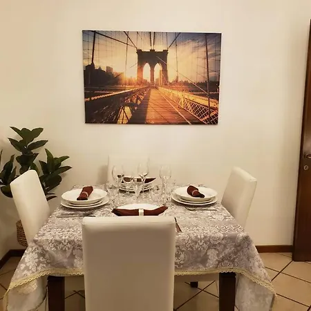 La Rocca Home, Accogliente Ad *