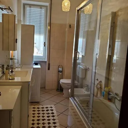 La Rocca Home, Accogliente Ad *