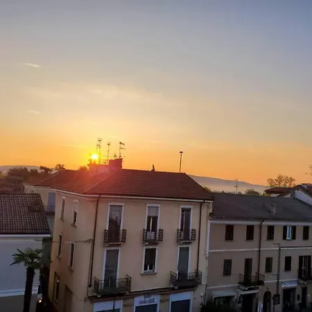 La Rocca Home, Accogliente Ad ארונה