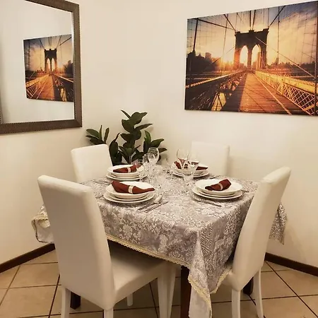 La Rocca Home, Accogliente Ad Lejlighed Arona