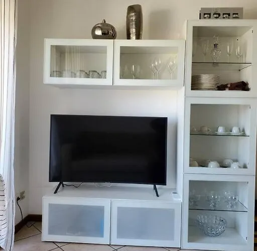 La Rocca Home, Accogliente Ad 公寓