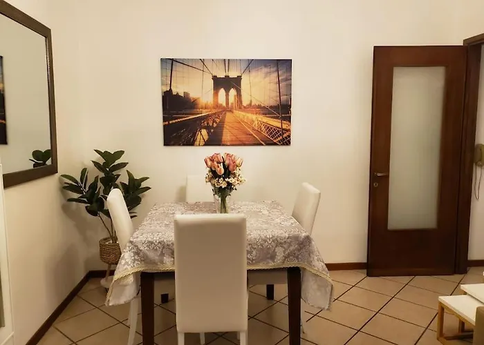 Apartment La Rocca Home, Accogliente Ad Arona